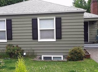 7324 20th Ave NE, Seattle, WA 98115