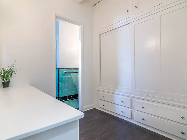 Linda Vista Apartments — Photo 44