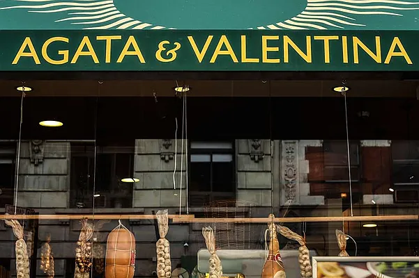 Rented by Pear NYC LLC | media 8