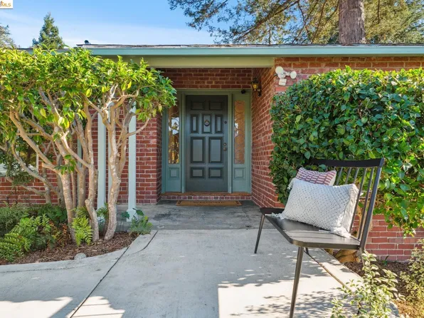 5860 Heron Dr, Oakland, CA 94618