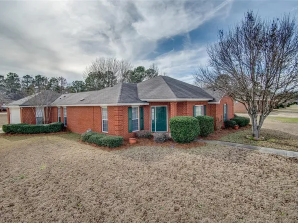 725 Stableway Rd, Pike Road, AL 36064