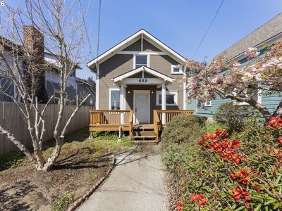 625 S 9th St, Coos Bay, OR, 97420