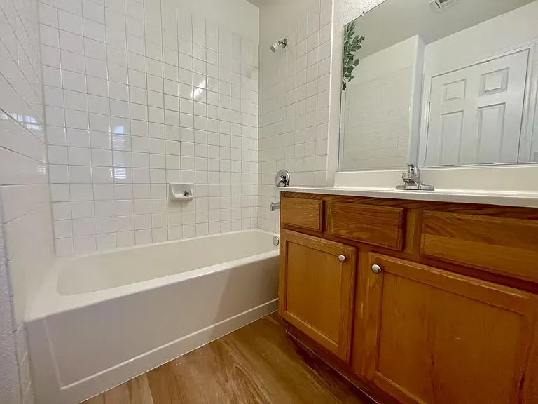 10055 Capistrello Ave — Photo 12
