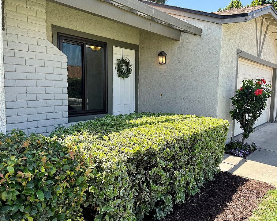 1st image of 9042 Chaucer Cir