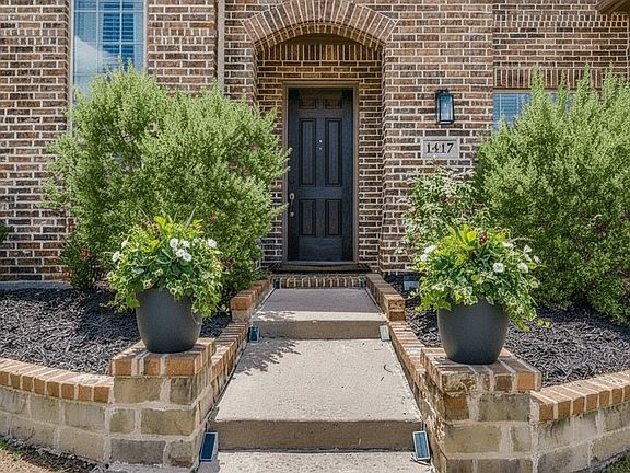 2nd image of 1417 9th St