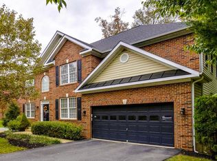 1 Ponds Edge Ct, Stafford, VA 22554