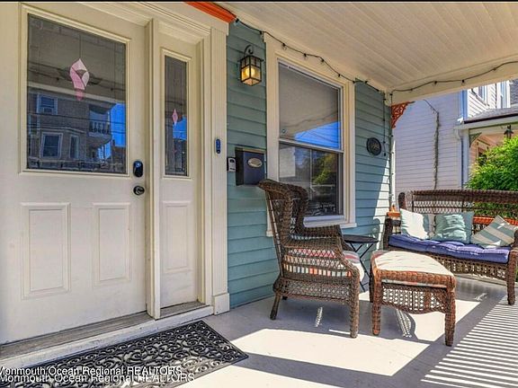 2nd image of 121 Mount Hermon Way