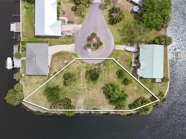 11889 W Coquina Ct, Crystal River, FL 34429