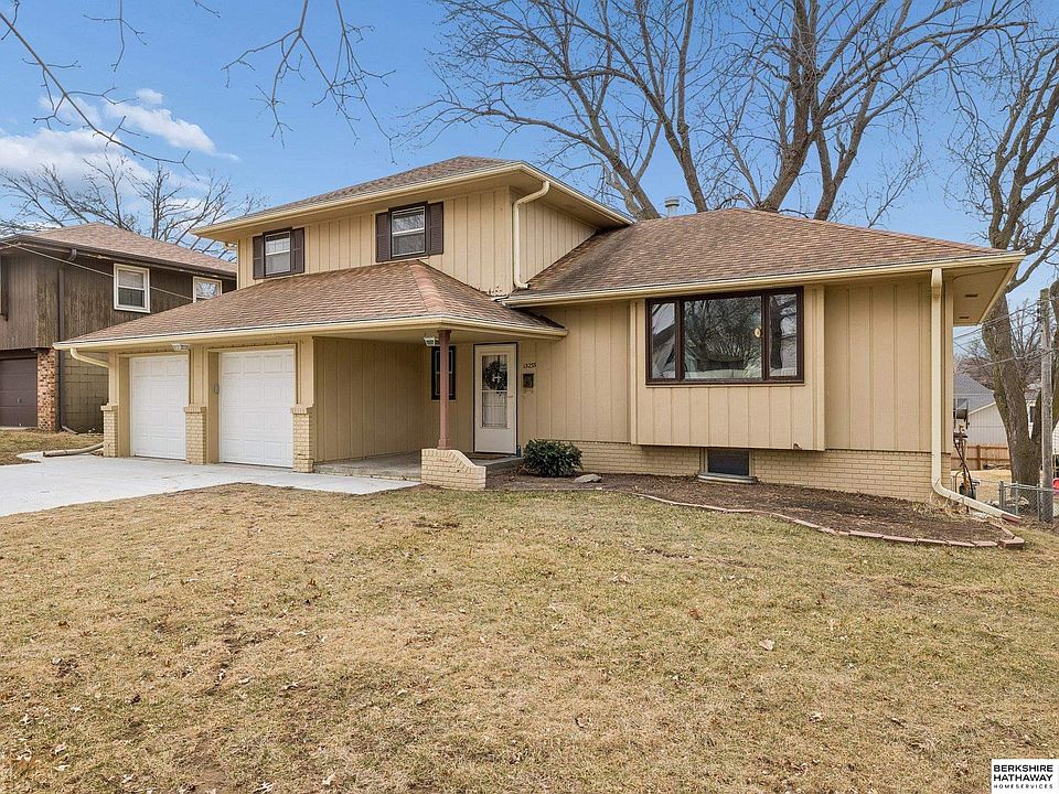1st image of 13233 Cedar Cir