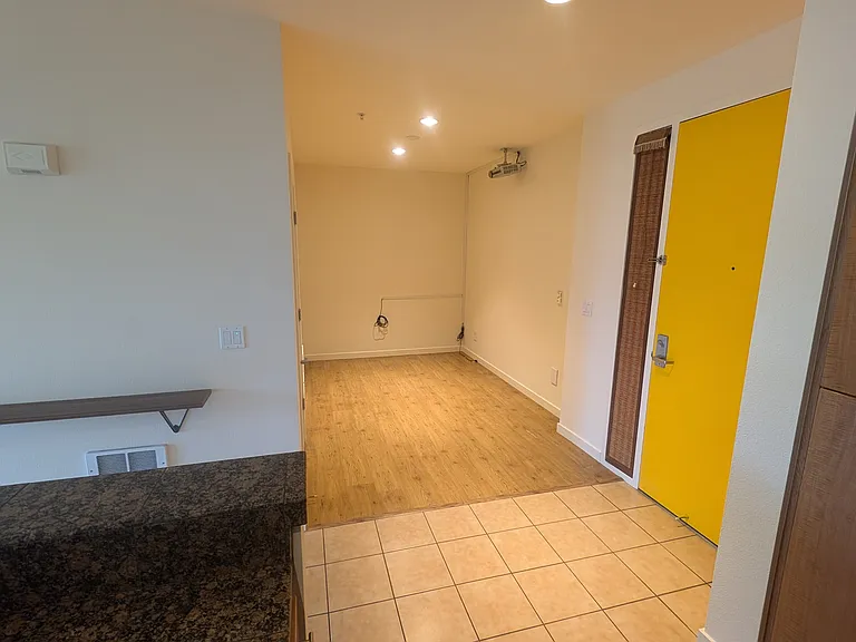 3090 Glascock St #210 — Photo 7