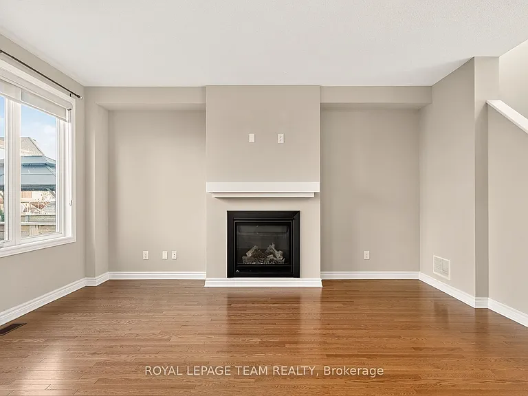619 Geranium Walk — Photo 3