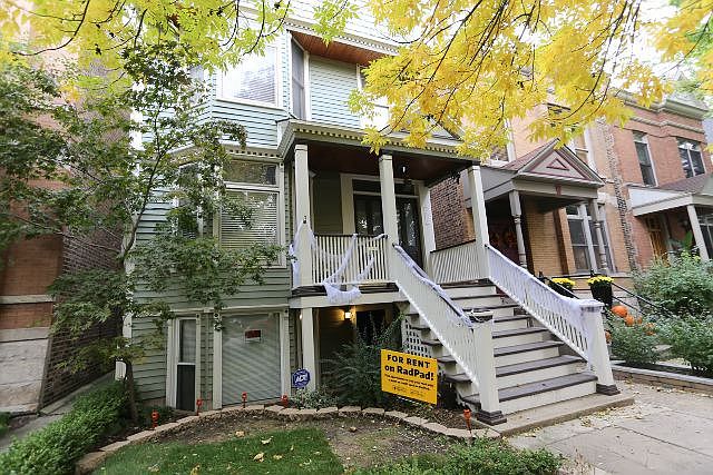 1st image of 3519 N Hermitage Ave #G