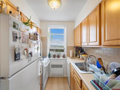 67-40 Booth Street #6I, Forest Hills, NY, 11375