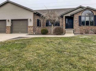 1051 Brittin Pl, Sherman, IL 62684