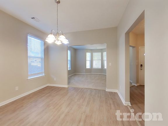4th image of 4757 Highpoint Way