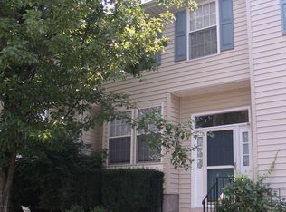 39 Blue Sky Dr, Owings Mills, MD 21117