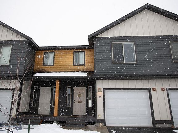 2nd image of 30 Skyscape Dr