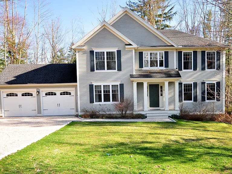 5 Belshyre Ct — Photo 1