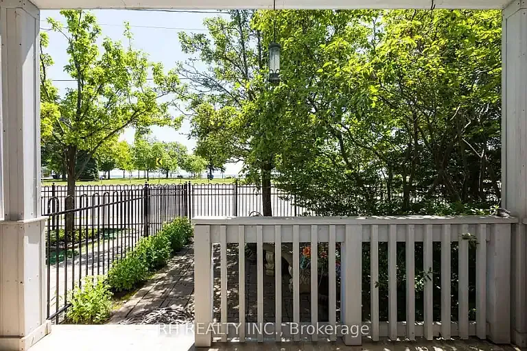 1820 Lake Shore Blvd E #1A — Photo 9