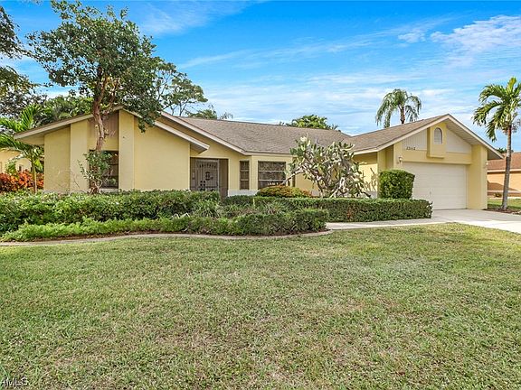 3rd image of 22662 Forest View Dr