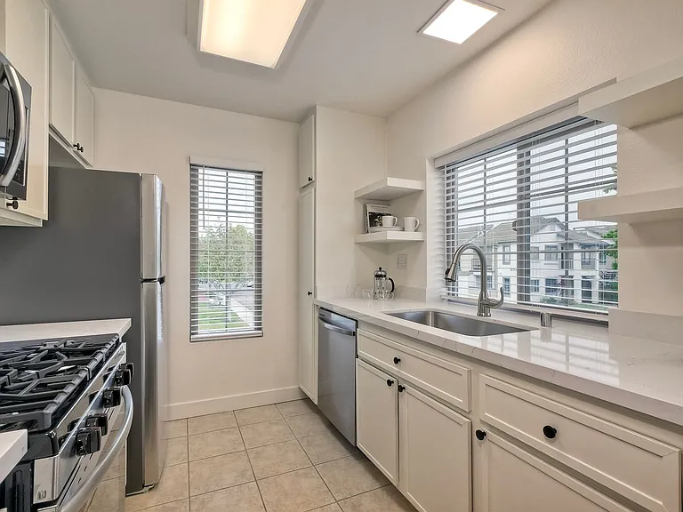 10910 Summerdale Way #340 — Photo 5