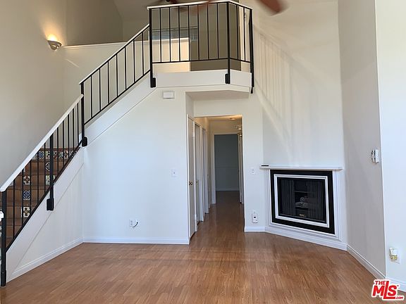 4th image of 26970 Flo Ln Unit 312