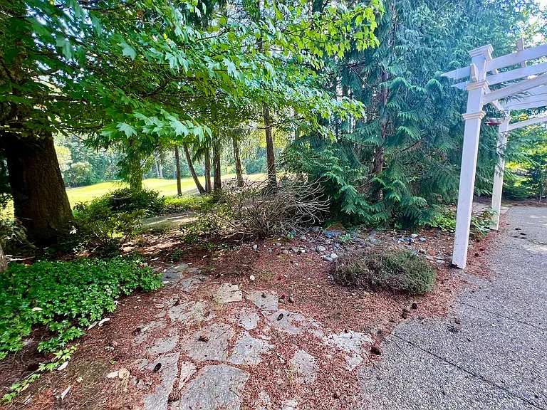 3875 Cameron Dr NE — Photo 33