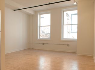 423 Greenup St #206, Covington, KY 41011