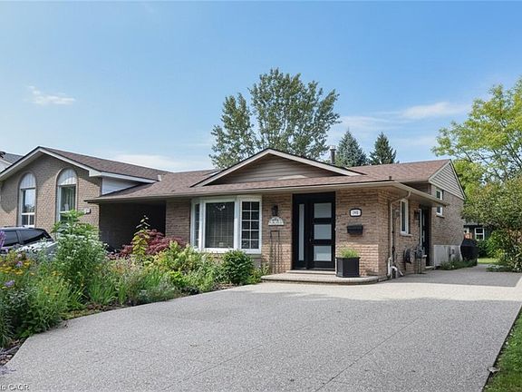 3rd image of 374 Brigadoon Dr
