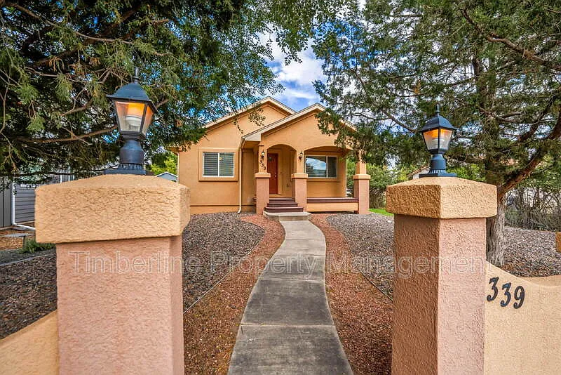 4 bed, 2.5 bath, 2496 sqft, $2,650 — Photo 4