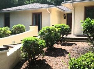 49 Old Powder House Rd, Lakeville, MA 02347