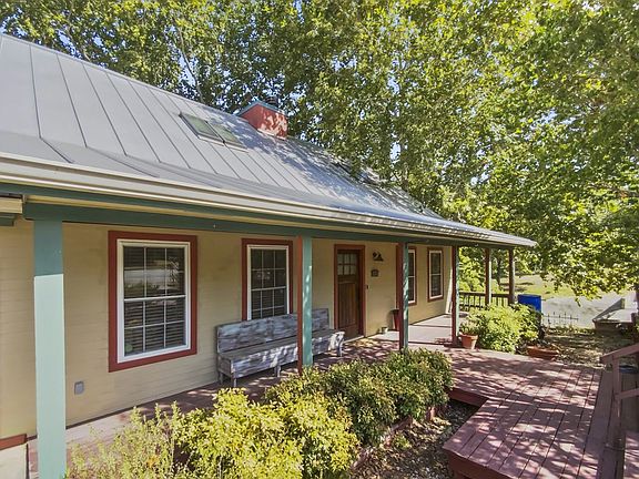 5th image of 1704 Quinlan Creek Dr N