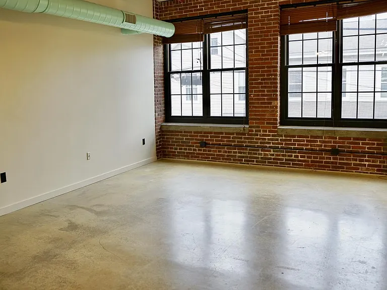 406 Lincoln St #207 — Photo 6
