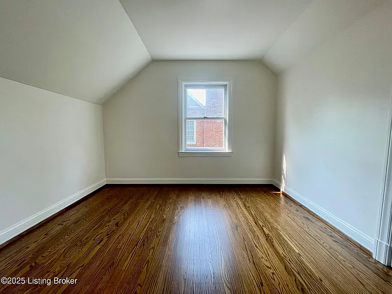 129 Heady Ave — Photo 7