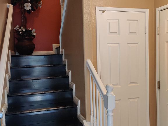 5th image of 25798 Iris Ave Unit A