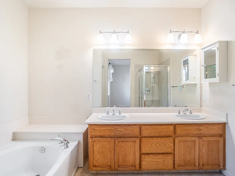 1865 Garzoni Pl — Photo 16