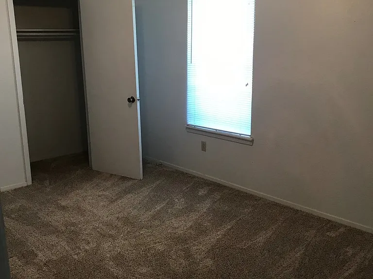 3717 Scranton Ln — Photo 5
