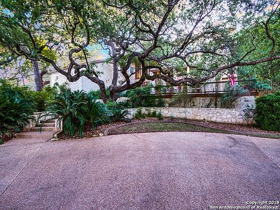 4th image of 21640 Forest Waters Cir