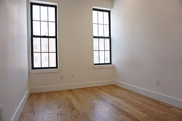 Rented by Rennit Inc.