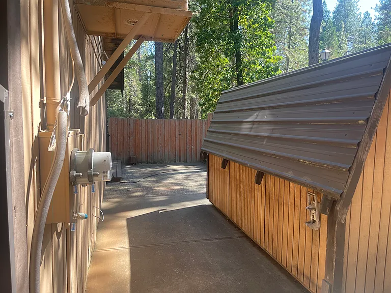 19844 Pine Dr E — Photo 4