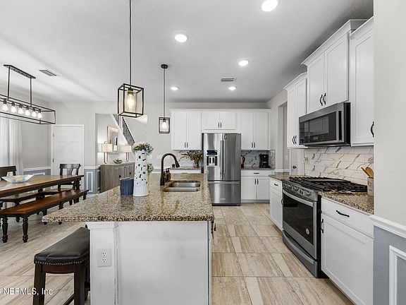 2nd image of 244 RUSKIN Drive