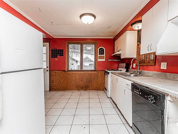 5th image of 532 N 12th St