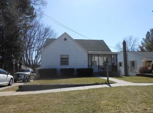 206 High St, Grand Ledge, MI 48837