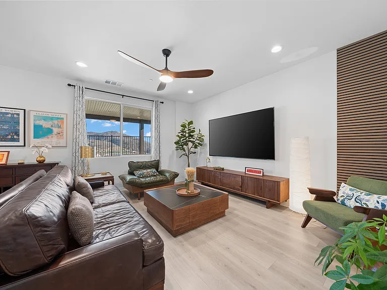 23912 Phoebe Dr — Photo 14