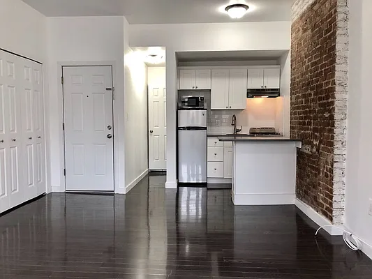 Rented by Living New York | media 16