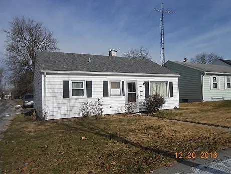 1408 W Main St photo 1