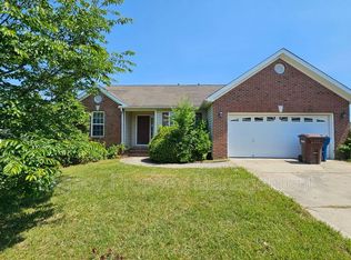 539 Creekview Ct, Burlington, NC 27217
