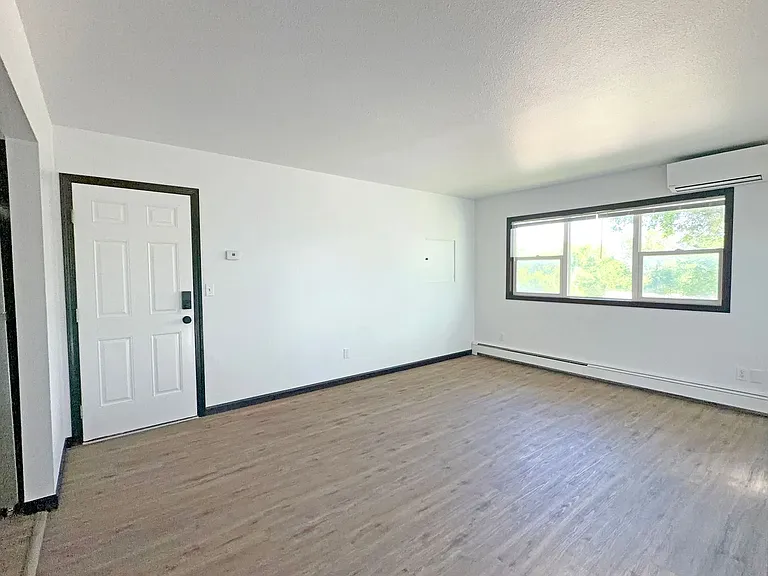 Remodeled 2 Bed, 1 Bath in a Convenient Central Location — Photo 39