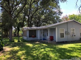533 Doolie St, Uvalde, TX 78801