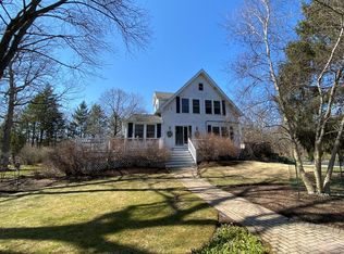 2745 Riverwoods Rd, Riverwoods, IL 60015